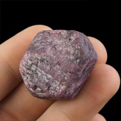 RUBIN - NATURALNY KRYSZTAŁ - 30 mm - TANZANIA