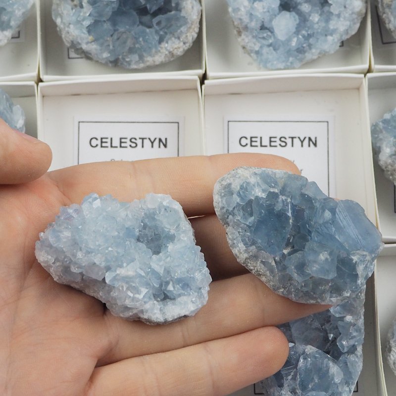 CELESTYN - MINERAŁ W PUDEŁKU Z OPISEM - 35-55 mm - MADAGASKAR