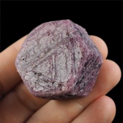 RUBIN - NATURALNY KRYSZTAŁ - 38 mm - TANZANIA