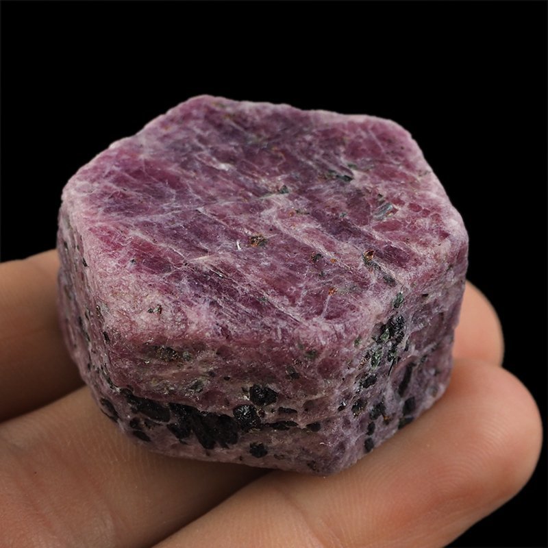 RUBIN - NATURALNY KRYSZTAŁ - 40 mm - TANZANIA