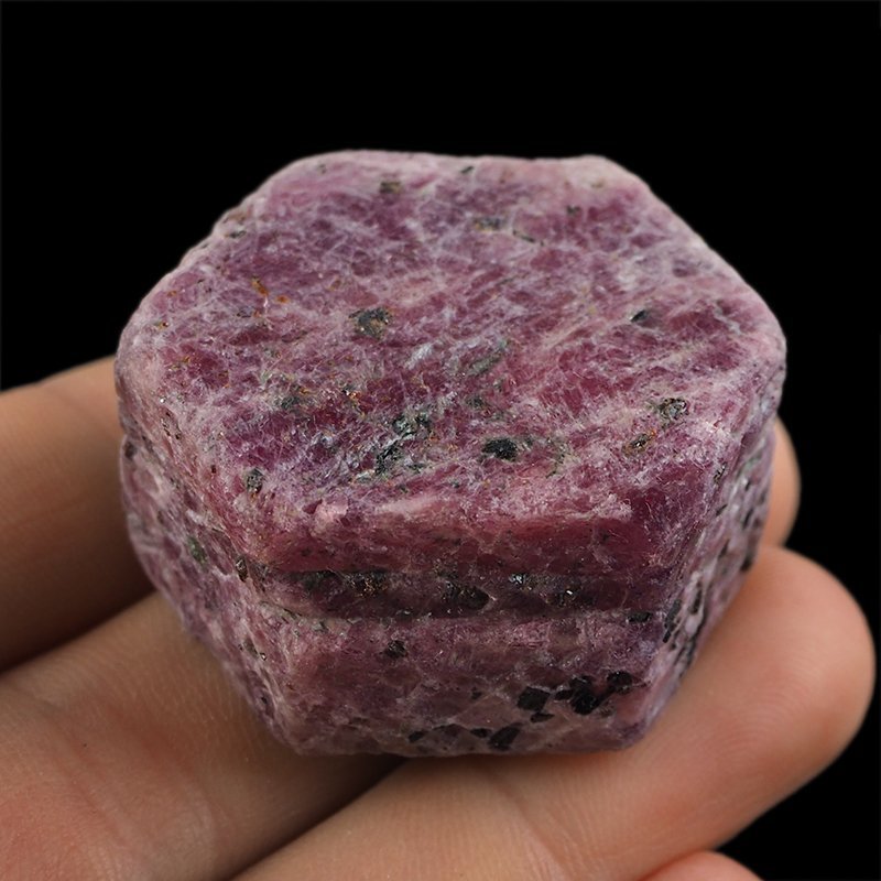 RUBIN - NATURALNY KRYSZTAŁ - 40 mm - TANZANIA