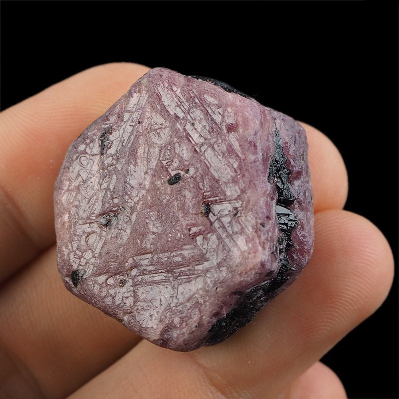 RUBIN - NATURALNY KRYSZTAŁ - 33 mm - TANZANIA