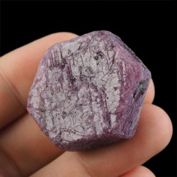 RUBIN - NATURALNY KRYSZTAŁ - 34 mm - TANZANIA