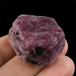 RUBIN - NATURALNY KRYSZTAŁ - 31 mm - TANZANIA