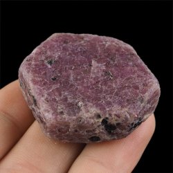 RUBIN - NATURALNY KRYSZTAŁ - 42 mm - TANZANIA
