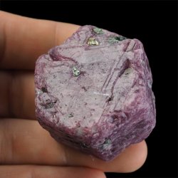 RUBIN - NATURALNY KRYSZTAŁ - 41 mm - TANZANIA