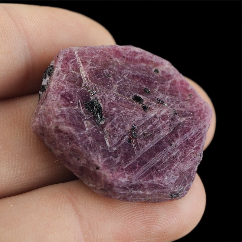 RUBIN - NATURALNY KRYSZTAŁ - 33 mm - TANZANIA