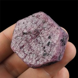RUBIN - NATURALNY KRYSZTAŁ - 40 mm - TANZANIA
