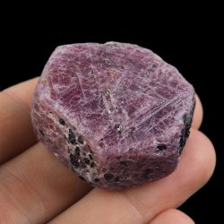 RUBIN - NATURALNY KRYSZTAŁ - 36 mm - TANZANIA