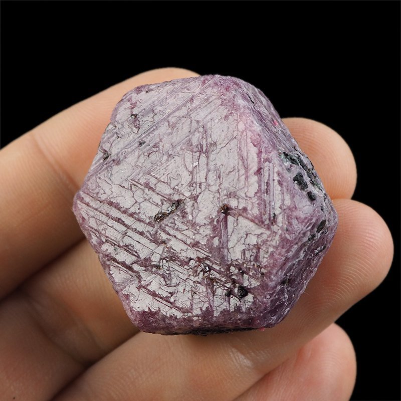 RUBIN - NATURALNY KRYSZTAŁ - 36 mm - TANZANIA