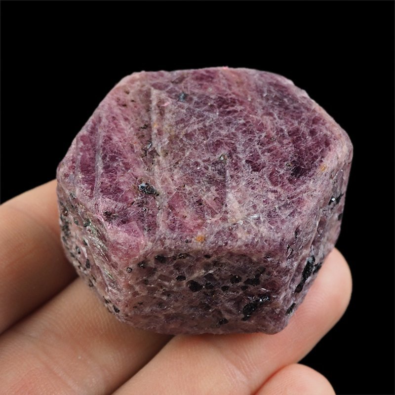 RUBIN - NATURALNY KRYSZTAŁ - 42 mm - TANZANIA