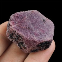 RUBIN - NATURALNY KRYSZTAŁ - 36 mm - TANZANIA