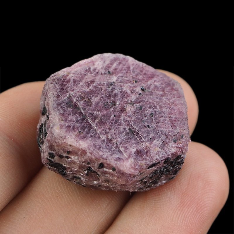 RUBIN - NATURALNY KRYSZTAŁ - 28 mm - TANZANIA