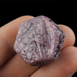 RUBIN - NATURALNY KRYSZTAŁ - 28 mm - TANZANIA