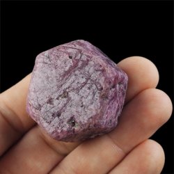 RUBIN - NATURALNY KRYSZTAŁ - 39 mm - TANZANIA