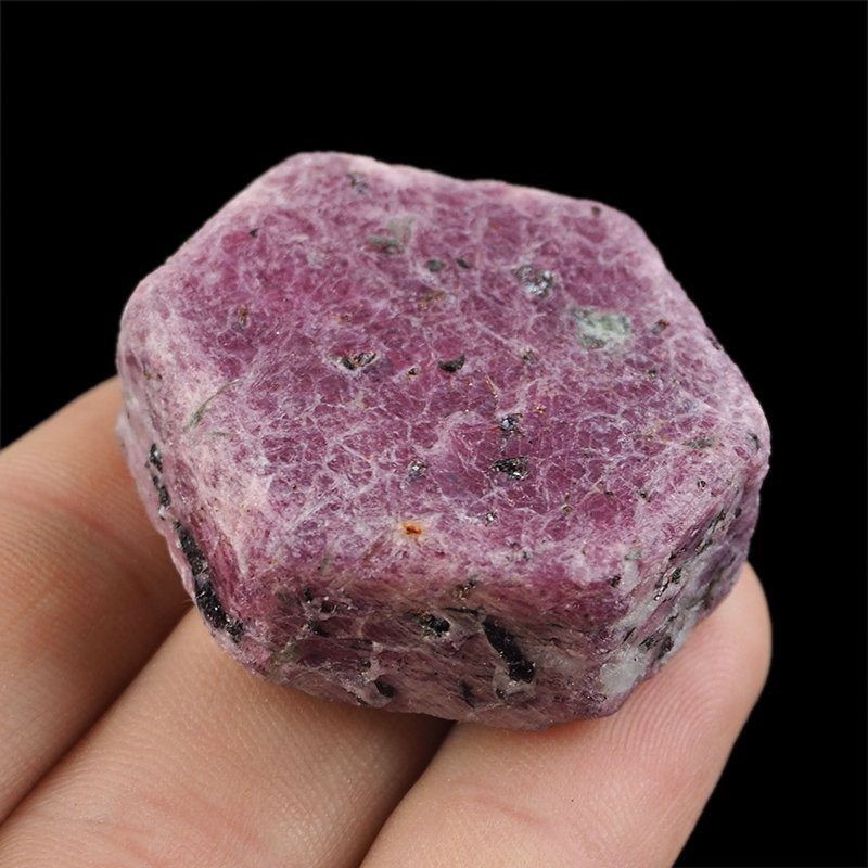 RUBIN - NATURALNY KRYSZTAŁ - 37 mm - TANZANIA