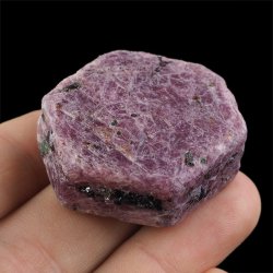 RUBIN - NATURALNY KRYSZTAŁ - 37 mm - TANZANIA