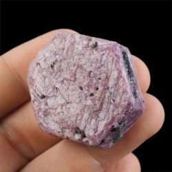 RUBIN - NATURALNY KRYSZTAŁ - 37 mm - TANZANIA