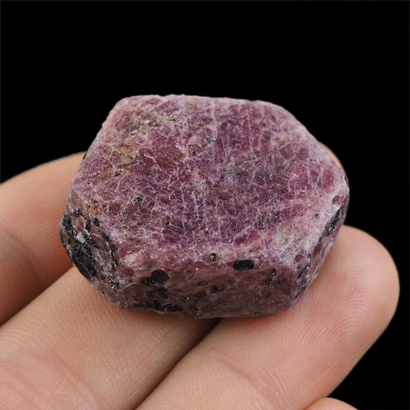 RUBIN - NATURALNY KRYSZTAŁ - 34 mm - TANZANIA