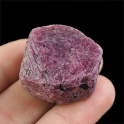 RUBIN - NATURALNY KRYSZTAŁ - 32 mm - TANZANIA