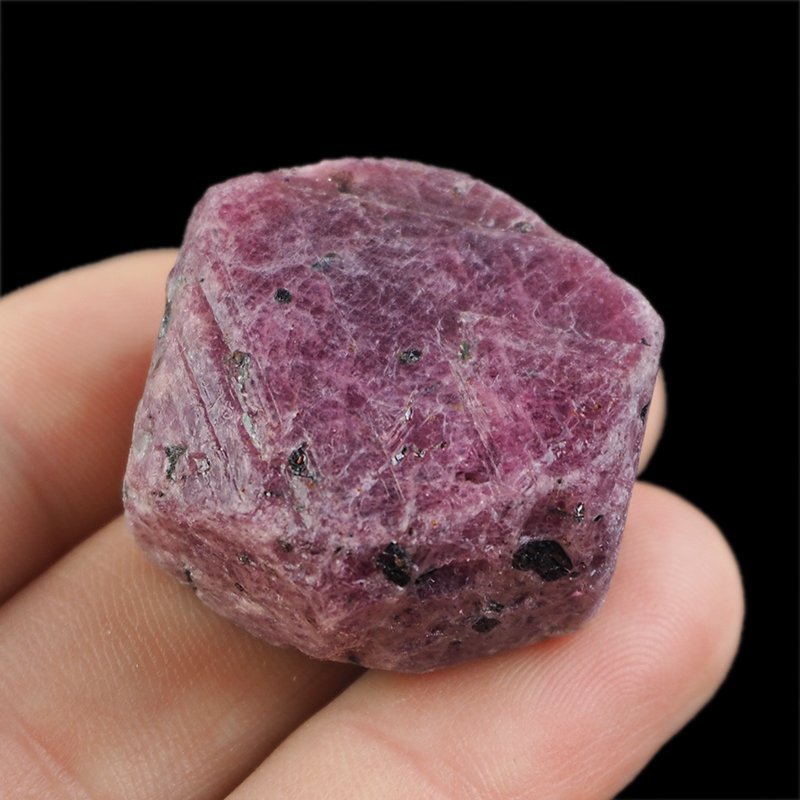 RUBIN - NATURALNY KRYSZTAŁ - 32 mm - TANZANIA