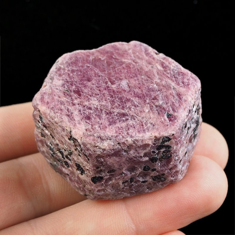 RUBIN - NATURALNY KRYSZTAŁ - 42 mm - TANZANIA