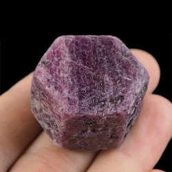 RUBIN - NATURALNY KRYSZTAŁ - 33 mm - TANZANIA