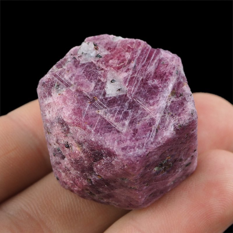 RUBIN - NATURALNY KRYSZTAŁ - 32 mm - TANZANIA