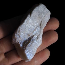 KAMIEŃ KSIĘŻYCOWY (ADULAROWY) - BRYŁKA - 71 mm - TANZANIA