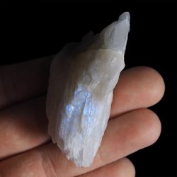 KAMIEŃ KSIĘŻYCOWY (ADULAROWY) - BRYŁKA - 62 mm - TANZANIA