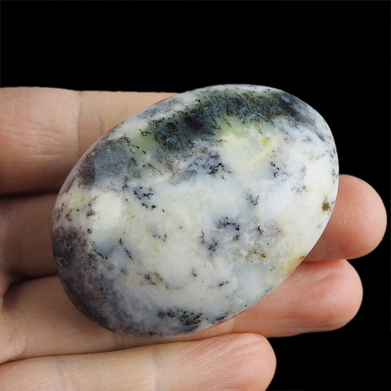 OPAL Z DENDRYTAMI - OTOCZAK - 58 mm - MADAGASKAR