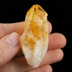 CYTRYN - MONOKRYSZTAŁ - 83 mm - BRAZYLIA