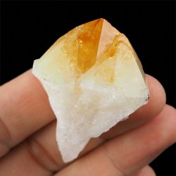 CYTRYN - MONOKRYSZTAŁ - 79 mm - BRAZYLIA