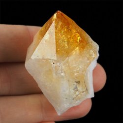 CYTRYN - MONOKRYSZTAŁ - 78 mm - BRAZYLIA