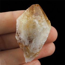 CYTRYN - MONOKRYSZTAŁ - 78 mm - BRAZYLIA