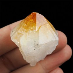 CYTRYN - MONOKRYSZTAŁ - 73 mm - BRAZYLIA