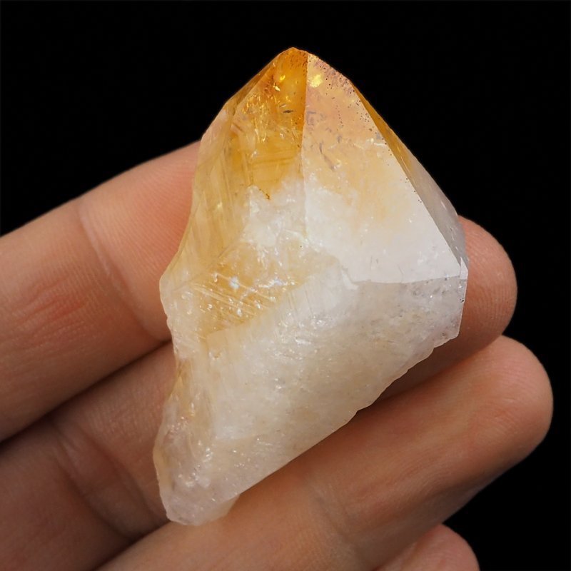 CYTRYN - MONOKRYSZTAŁ - 78 mm - BRAZYLIA