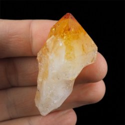 CYTRYN - MONOKRYSZTAŁ - 81 mm - BRAZYLIA