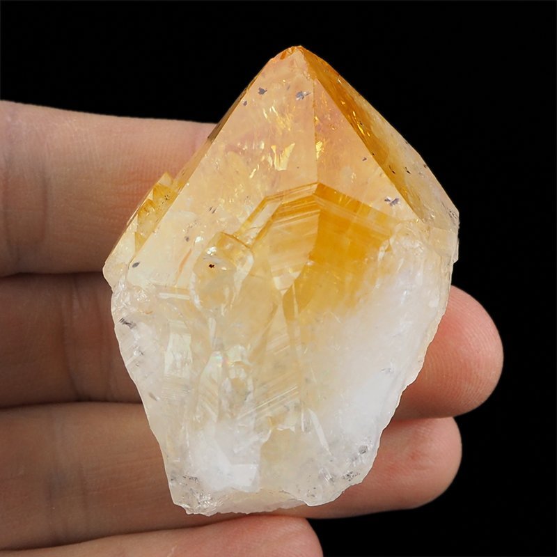 CYTRYN - MONOKRYSZTAŁ - 84 mm - BRAZYLIA