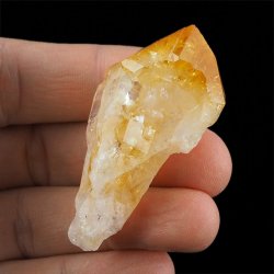 CYTRYN - MONOKRYSZTAŁ - 81 mm - BRAZYLIA