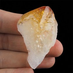 CYTRYN - MONOKRYSZTAŁ - 83 mm - BRAZYLIA