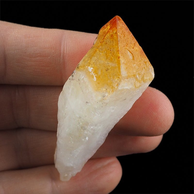 CYTRYN - MONOKRYSZTAŁ - 89 mm - BRAZYLIA