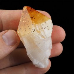 CYTRYN - MONOKRYSZTAŁ - 85 mm - BRAZYLIA