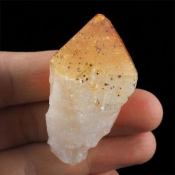 CYTRYN - MONOKRYSZTAŁ - 85 mm - BRAZYLIA