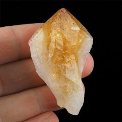 CYTRYN - MONOKRYSZTAŁ - 79 mm - BRAZYLIA