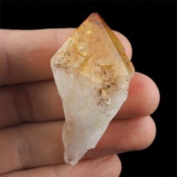 CYTRYN - MONOKRYSZTAŁ - 82 mm - BRAZYLIA