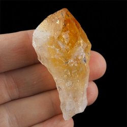 CYTRYN - MONOKRYSZTAŁ - 84 mm - BRAZYLIA