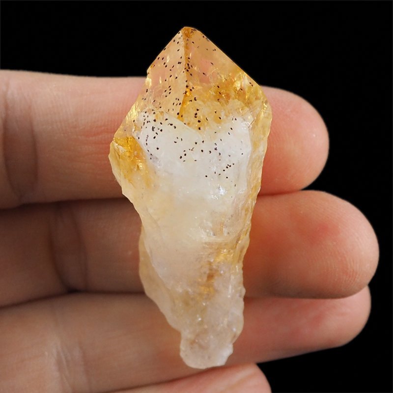 CYTRYN - MONOKRYSZTAŁ - 84 mm - BRAZYLIA