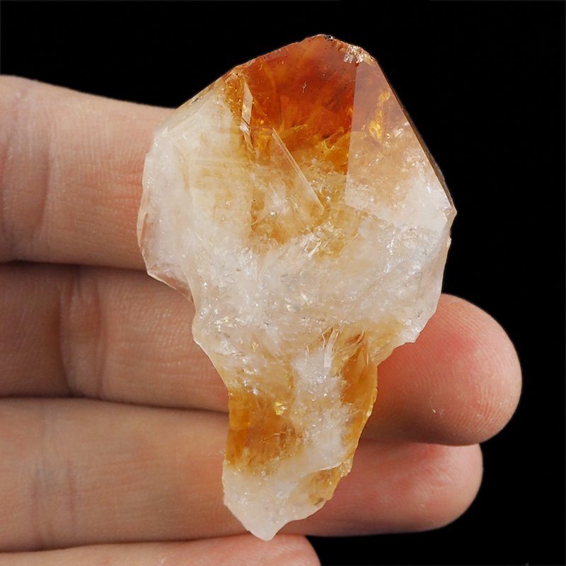 CYTRYN - MONOKRYSZTAŁ - 84 mm - BRAZYLIA