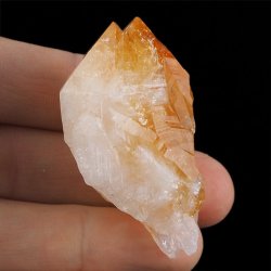 CYTRYN - MONOKRYSZTAŁ - 77 mm - BRAZYLIA